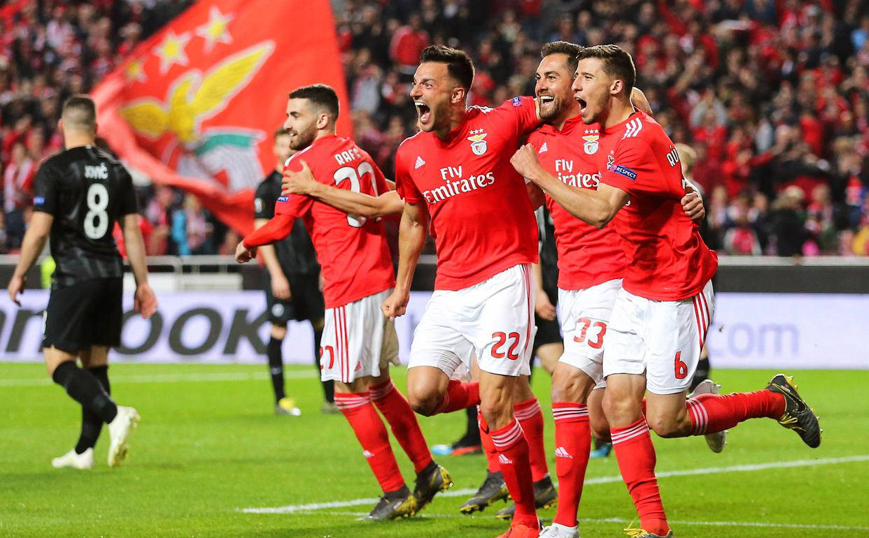 本菲卡训练开放日，窗口期再遭质疑引欢呼，欧冠在即，赛程密集仍需轮换(哪一天全国按下暂停键)-九游体育娱乐