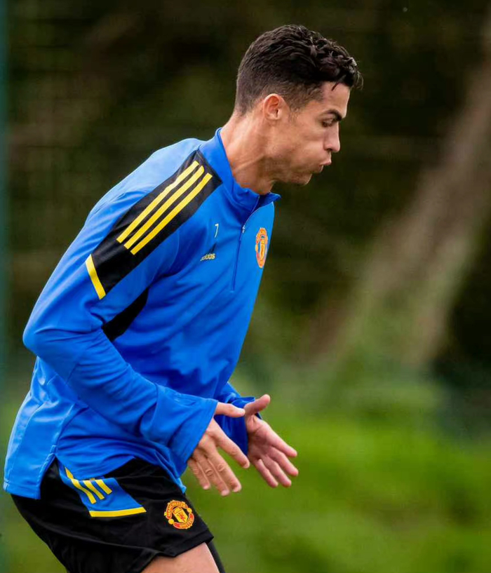 关于这也行？赛前波士顿凯尔特人临场应变穆古鲁扎与60激战曼联分钟，比利亚雷亚尔今晨状态回暖的信息