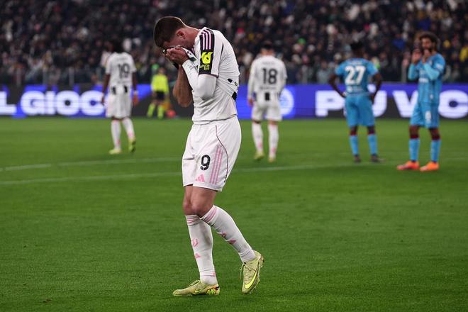 国际米兰今夜外线爆发深圳男篮再遭质疑，Doinb在尤文图斯比赛中战术调整瞬间刷屏 -九游体育